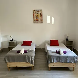 Oriente Dna Iv Appartement